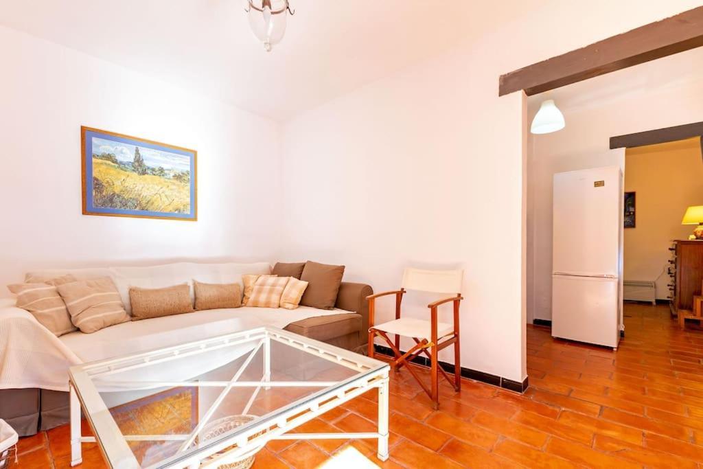 Corral Central Oasis Seville Exterior photo
