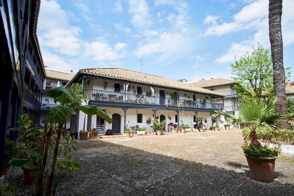 Corral Central Oasis Seville Exterior photo